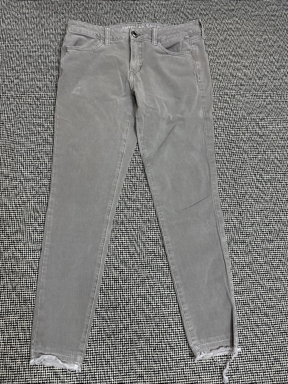 American Eagle Gray Skinny Jeans
